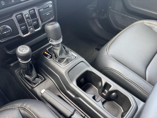 new 2025 Jeep Gladiator car, priced at $47,377