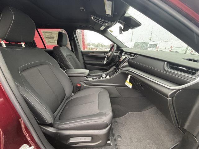 new 2025 Jeep Grand Cherokee car, priced at $31,614