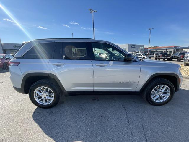 new 2025 Jeep Grand Cherokee car, priced at $33,965