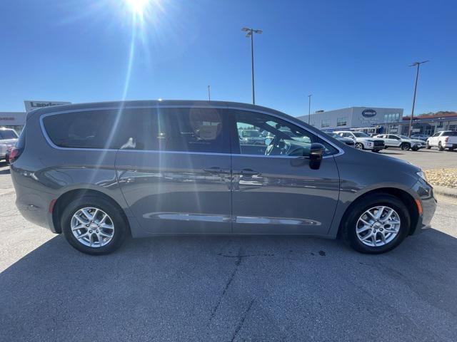 new 2025 Chrysler Pacifica car, priced at $43,315