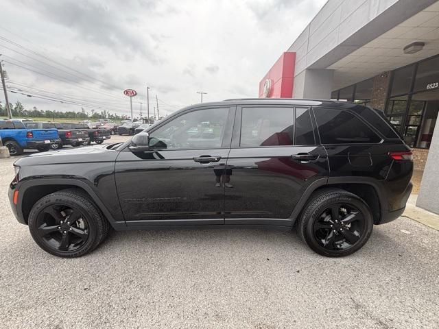 used 2023 Jeep Grand Cherokee car, priced at $36,997