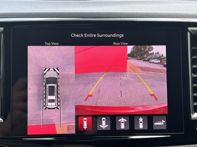 new 2025 Chrysler Pacifica car, priced at $43,022