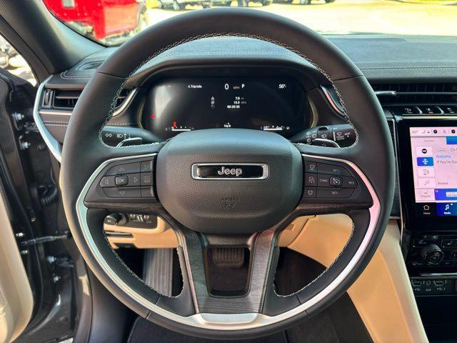 new 2025 Jeep Grand Cherokee car, priced at $36,755