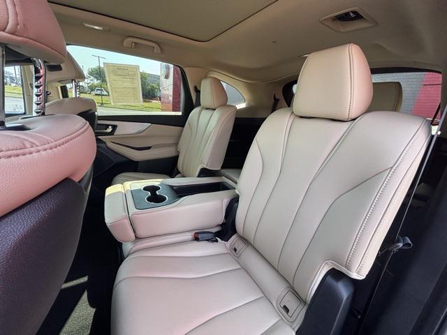 used 2022 Acura MDX car, priced at $31,997