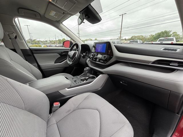 used 2023 Toyota Highlander car, priced at $32,767