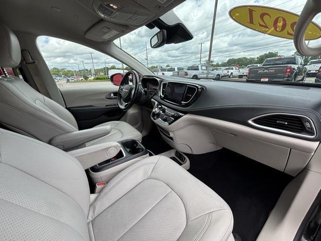 used 2021 Chrysler Pacifica Hybrid car, priced at $23,267