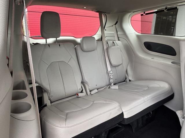 used 2021 Chrysler Pacifica Hybrid car, priced at $23,267