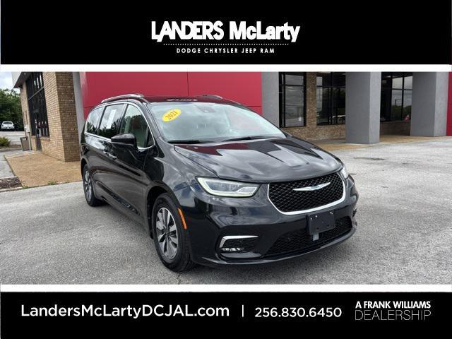 used 2021 Chrysler Pacifica Hybrid car, priced at $23,497