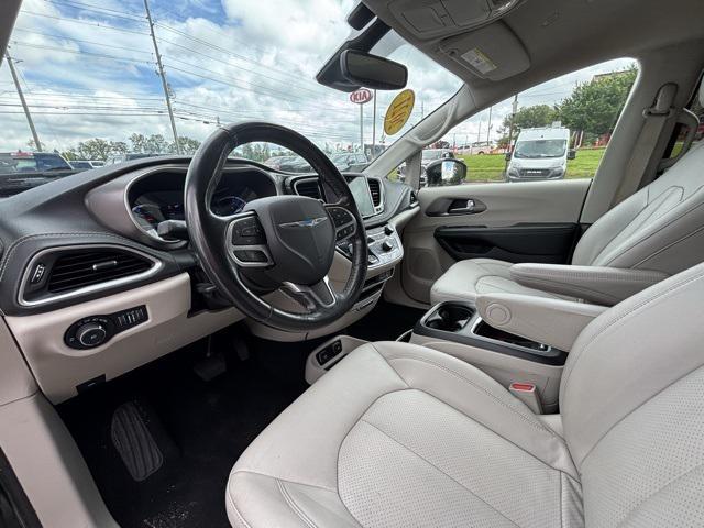 used 2021 Chrysler Pacifica Hybrid car, priced at $23,267