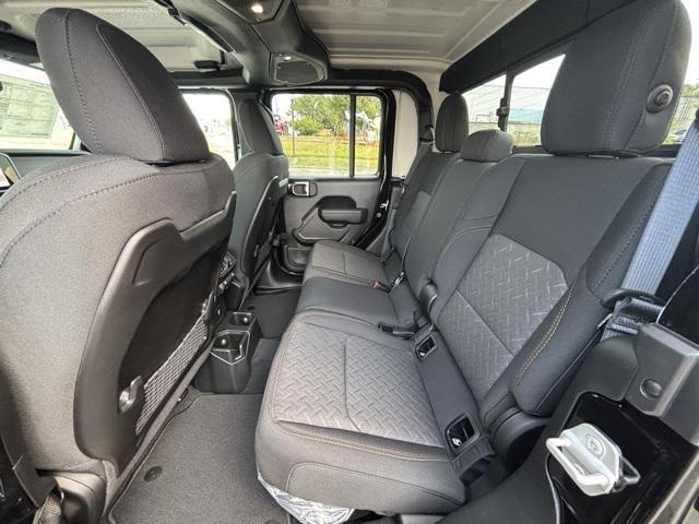 new 2025 Jeep Gladiator car, priced at $46,880