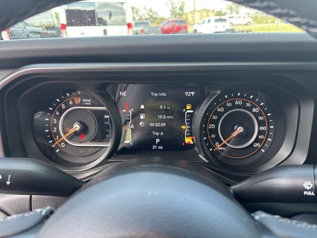 new 2025 Jeep Gladiator car, priced at $46,880