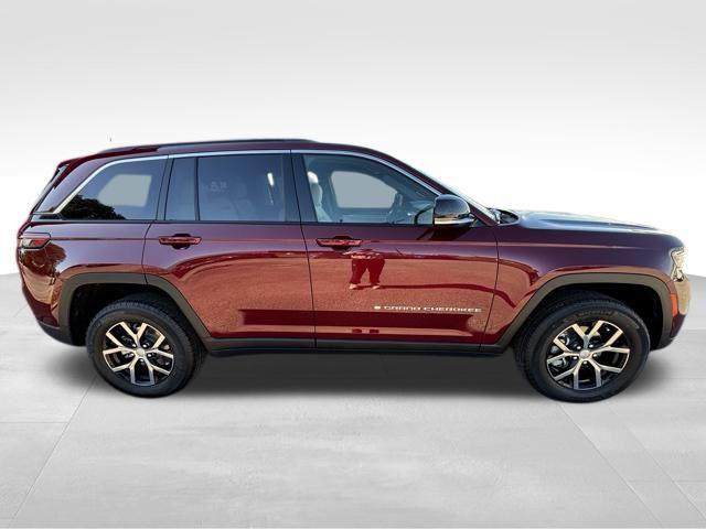 new 2025 Jeep Grand Cherokee car, priced at $36,240