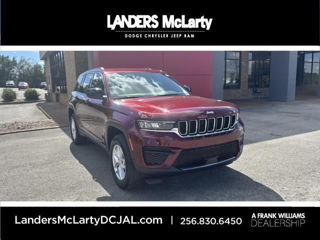new 2025 Jeep Grand Cherokee car, priced at $34,114