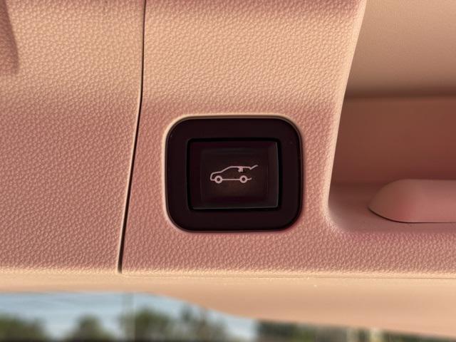 used 2021 GMC Acadia car, priced at $29,997