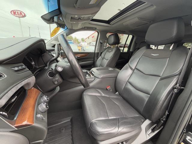 used 2019 Cadillac Escalade ESV car, priced at $39,999