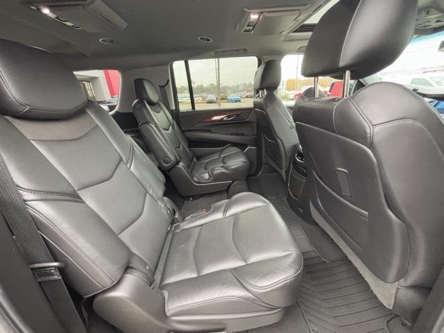 used 2019 Cadillac Escalade ESV car, priced at $39,999