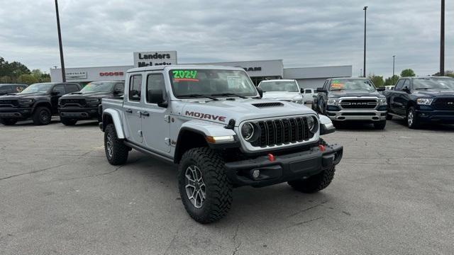 new 2024 Jeep Gladiator car, priced at $57,300