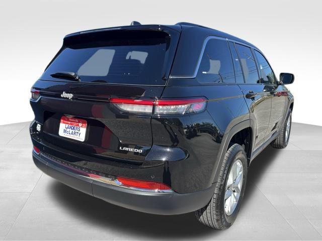 new 2025 Jeep Grand Cherokee car, priced at $30,125