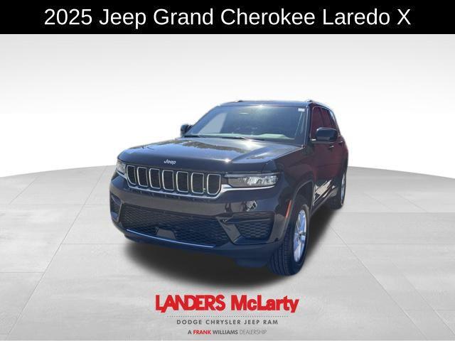 new 2025 Jeep Grand Cherokee car, priced at $30,125