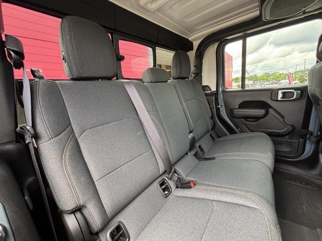 used 2024 Jeep Gladiator car, priced at $41,197