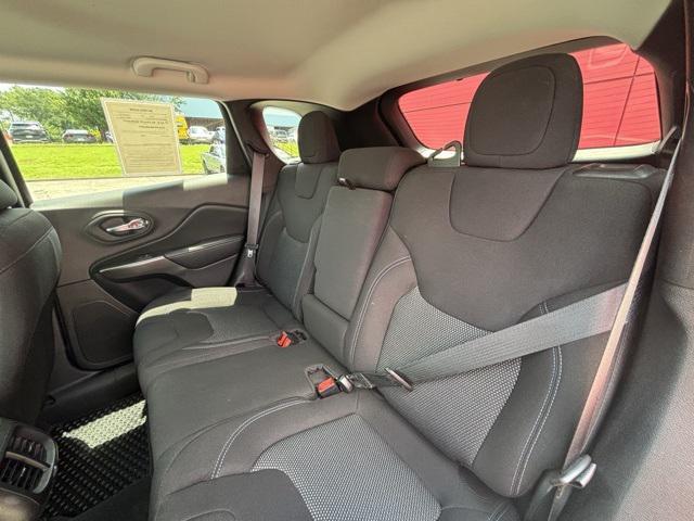 used 2020 Jeep Cherokee car, priced at $17,777