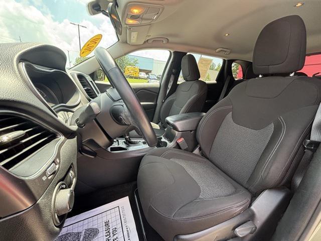 used 2020 Jeep Cherokee car, priced at $17,777