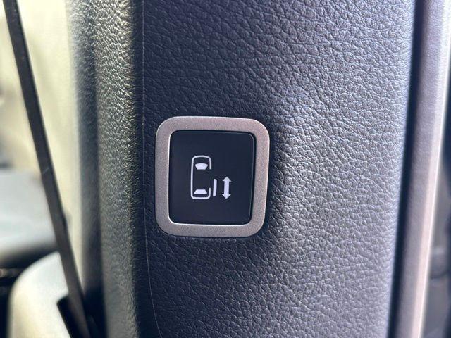 new 2026 Chrysler Pacifica car, priced at $41,640