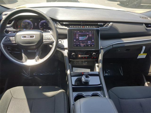 new 2025 Jeep Grand Cherokee L car, priced at $38,000