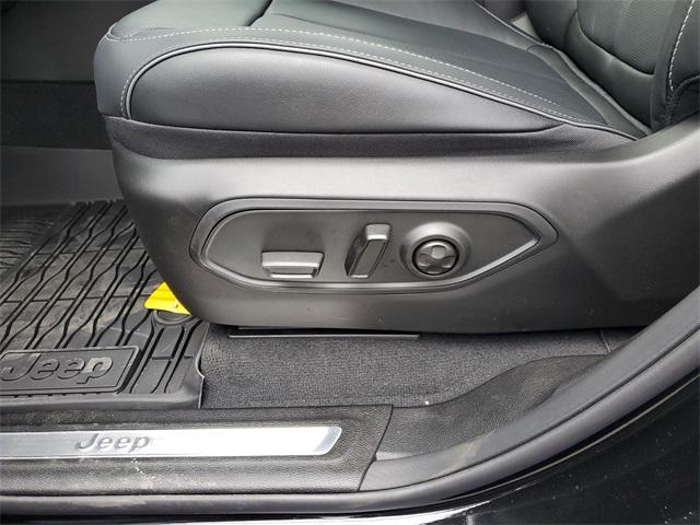 new 2025 Jeep Grand Cherokee car, priced at $51,566
