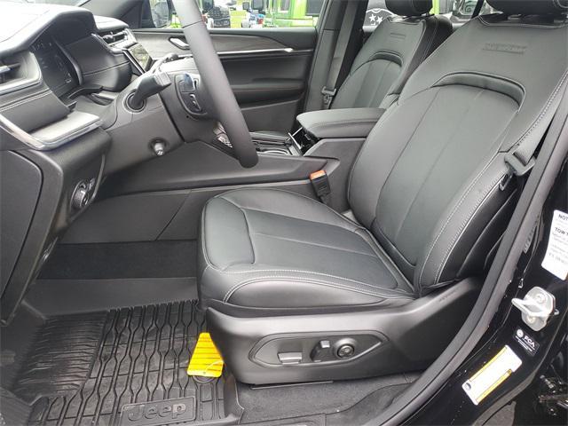 new 2025 Jeep Grand Cherokee car, priced at $51,566
