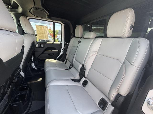 used 2021 Jeep Gladiator car, priced at $39,477