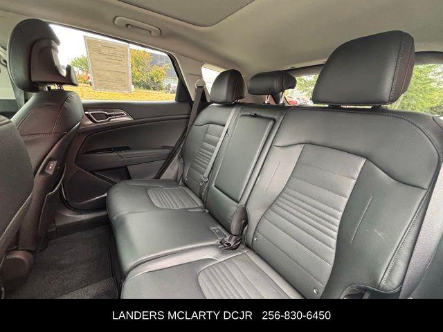 used 2025 Kia Sportage car, priced at $29,997