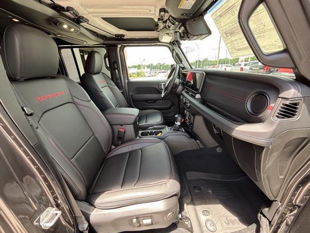 new 2025 Jeep Gladiator car, priced at $55,692