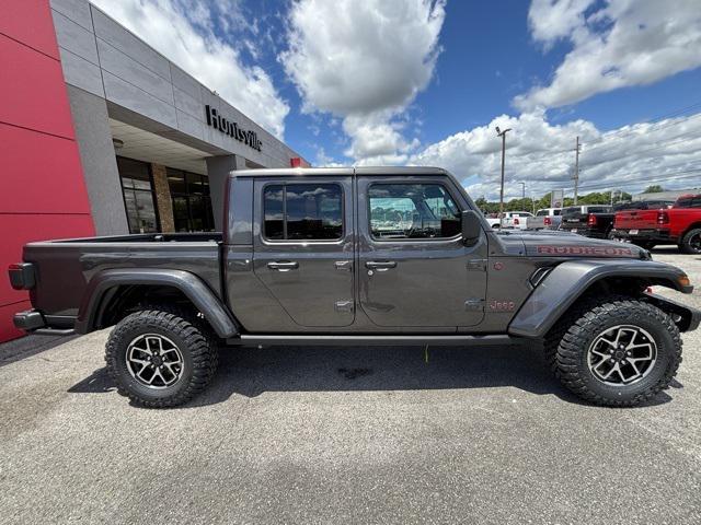 new 2025 Jeep Gladiator car, priced at $55,692