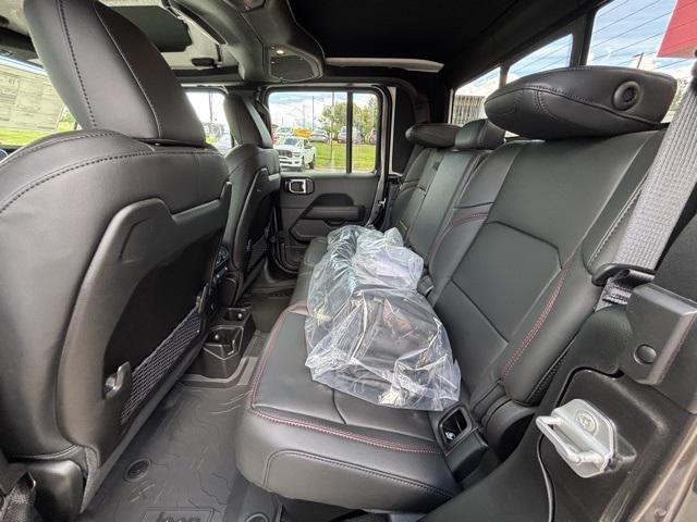 new 2025 Jeep Gladiator car, priced at $55,692