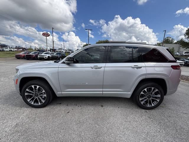 new 2025 Jeep Grand Cherokee car, priced at $59,174
