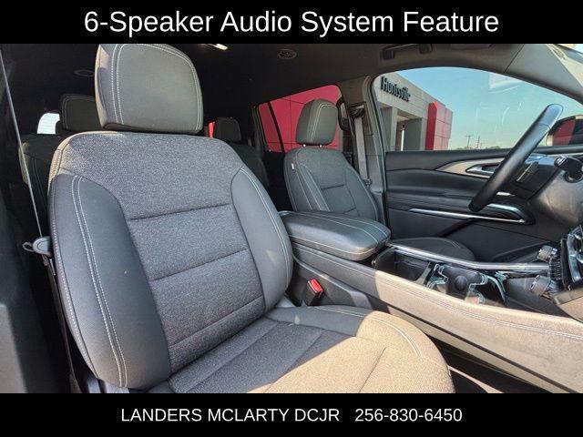 used 2024 Chevrolet Traverse car, priced at $33,997