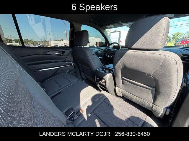 used 2024 Chevrolet Traverse car, priced at $33,997