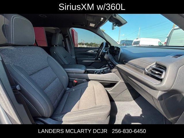 used 2024 Chevrolet Traverse car, priced at $33,997