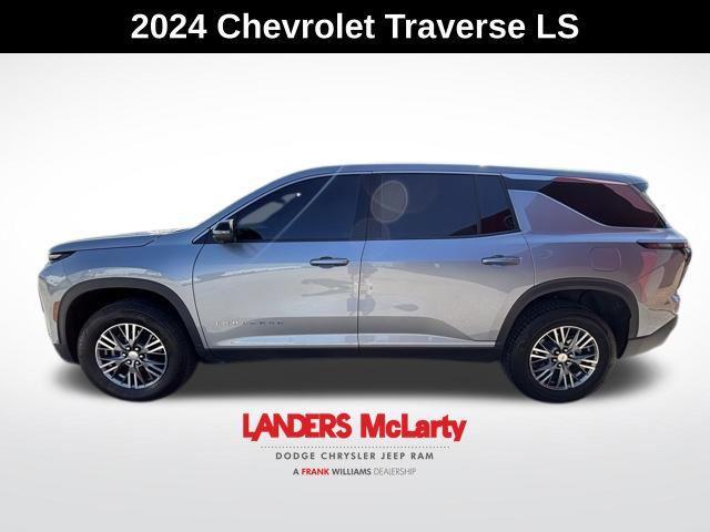used 2024 Chevrolet Traverse car, priced at $33,997