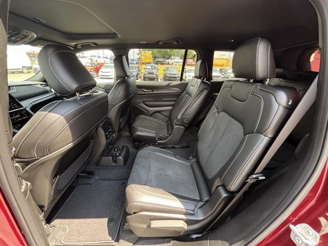 new 2025 Jeep Grand Cherokee L car, priced at $38,044