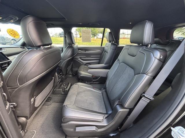 used 2025 Jeep Grand Cherokee L car, priced at $42,997