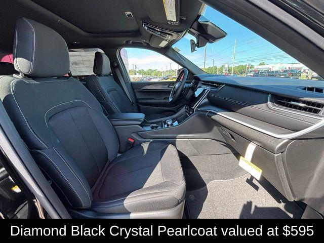 new 2025 Jeep Grand Cherokee car, priced at $34,415