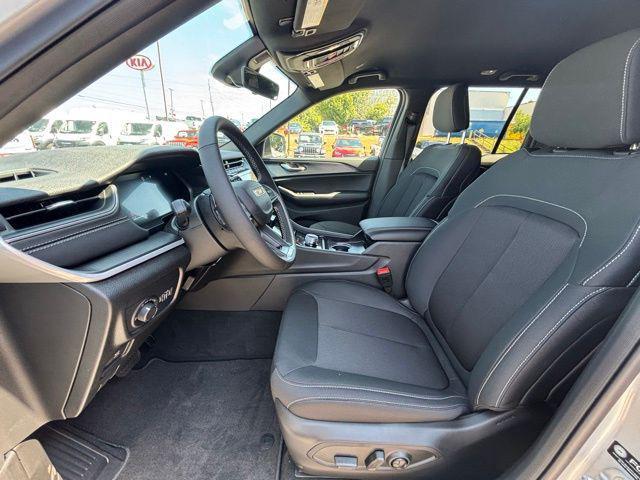 new 2025 Jeep Grand Cherokee car, priced at $29,369