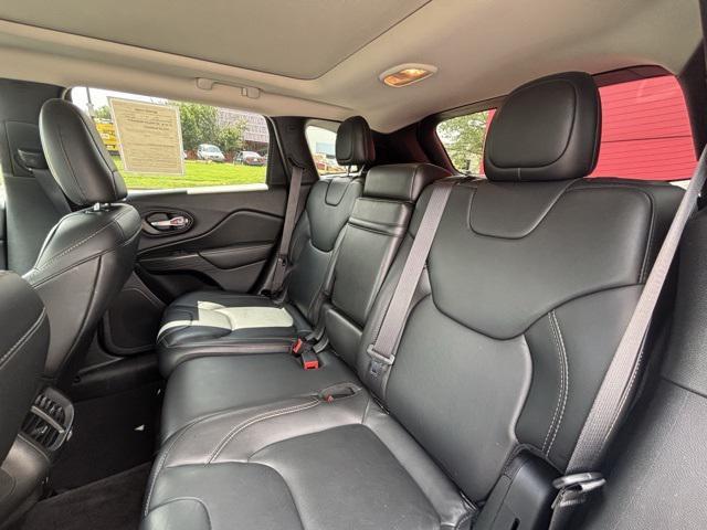 used 2016 Jeep Cherokee car, priced at $15,497