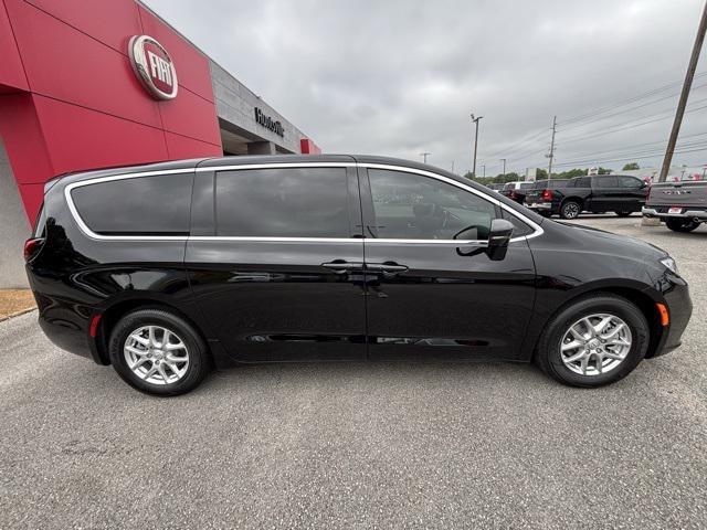 new 2026 Chrysler Pacifica car, priced at $41,985