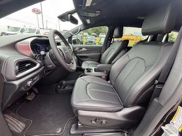 new 2026 Chrysler Pacifica car, priced at $41,985