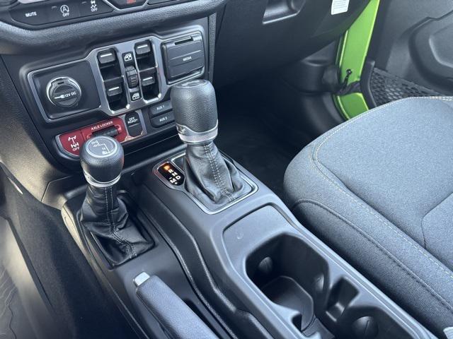 new 2025 Jeep Wrangler car, priced at $53,870