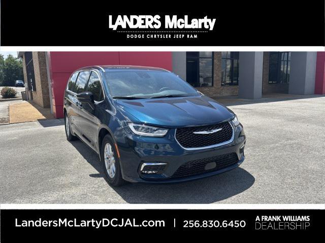 new 2025 Chrysler Pacifica car, priced at $43,022