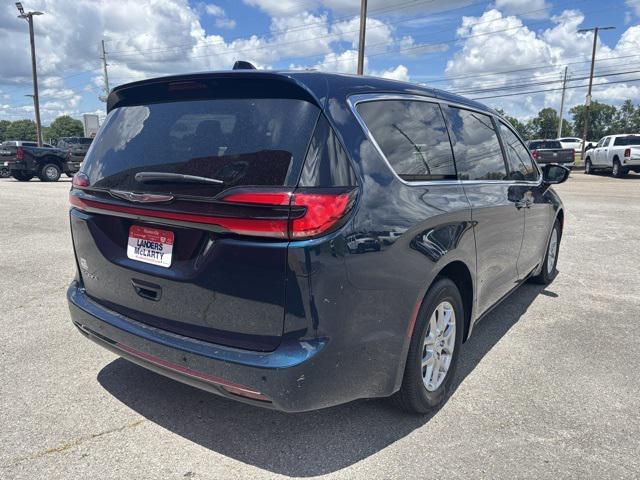 new 2025 Chrysler Pacifica car, priced at $43,022